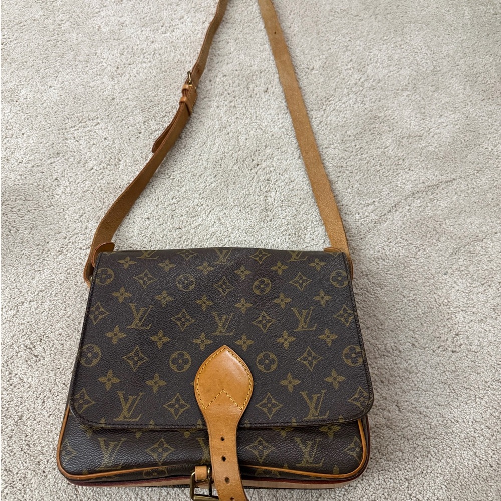 LOUIS VUITTON Cartouchiere GM Monogram Crossbody Shoulder Bag